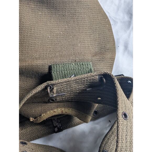 Vintage WWII Olive Drab Military Canteen w/ Case and Belt 1944. Cup‎ 1945 W/Felt - Picture 9 of 11